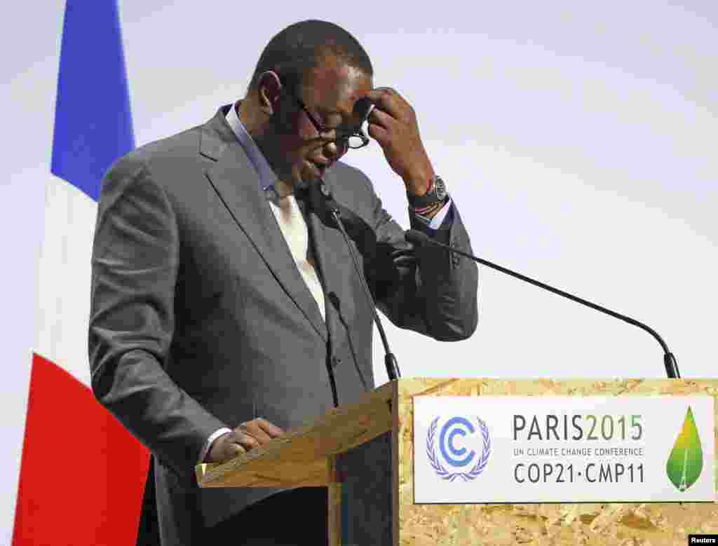 Kenyan President Uhuru Kenyatta delivers a speech for the opening day of the World Climate Change Conference 2015 (COP21) at Le Bourget, near Paris, France, November 30, 2015.