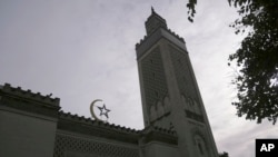 FILE - A view of the Paris Mosque is on Oct. 29, 2021. The French government announced Aug. 27, 2023, it will ban children from wearing the Muslim Abaya in state-run schools.