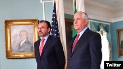 El secretario de Estado Rex Tillerson se reunió en el Departamento de Estado con el canciller mexicano Luis Videgaray. Agosto 30, 2017. 