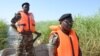 Des soldats camerounais patrouillent le lac Tchad le 1er mars 2013 près de Darak, près de la frontière nigériane.