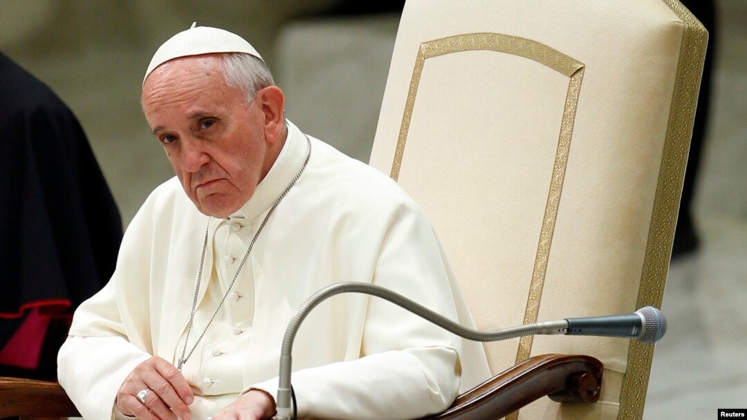 Paus Fransiskus dalam sebuah misa di Vatikan (13/9). (Reuters/Giampiero Sposito)