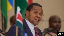 Tanzanian President Jakaya Kikwete speaks at the extra-ordinary East African Community summit on the Burundi crisis at the State House in Dar es Salaam, May 13, 2015. Tanzanians will pick a new president and parliament on Oct. 25, officials said.