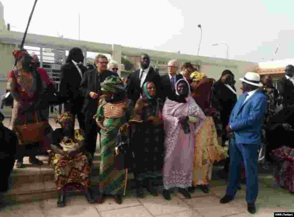 Les familles des victimes de l&#39;ex-président tchadien attendent le verdict avec impatience à Dakar, lundi 30 mai 2016.