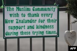 Messages of support for the victims of the mosques attacks in Christchurch at the Masjid Umar mosque in Auckland, March 17, 2019.