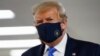 Trump Kenakan Masker, Tapi Tolak Berlakukan Keharusan Kenakan Masker di AS