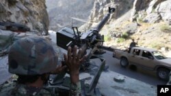 وزارت دفاع افغانستان گفته است که تلفات سربازان افغان نیز امسال ۱۰ درصد افزایش یافته است