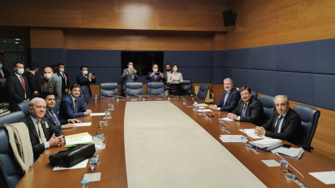 muhalefet sistem degisikligi icin meclis te bulustu muhalefet sistem degisikligi icin meclis te bulustu