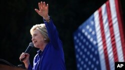 La candidate démocrate Hillary Clinton lors d'un rassemblement à Los Angeles le 6 Juin 2016 .