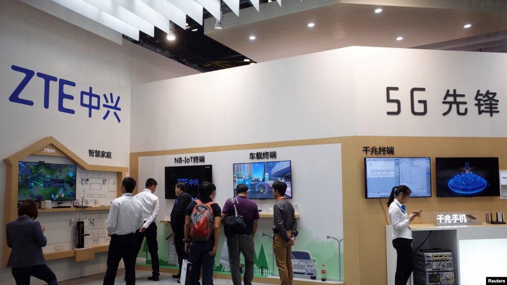 中兴产品2017年9月在北京的一场展销活动（路透社）