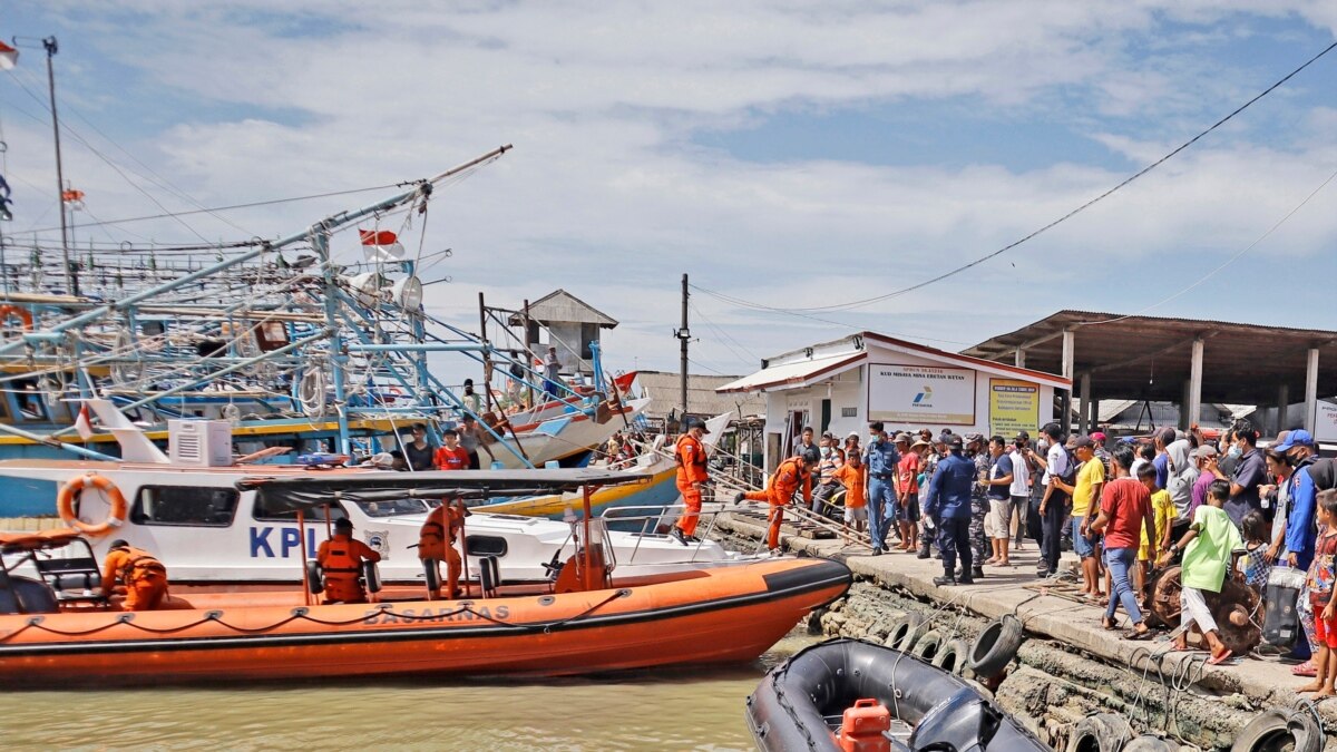 17 Missing In Indonesia Fishing Boat, Cargo Ship Collision