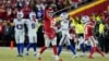 Patrick Mahomes (15), quarterback de los Chiefs de Kansas City, celebra después de lanzar un pase durante la segunda mitad del Juego de Campeonato de la Conferencia Americana en contra de los Bills de Buffalo, el 26 de enero de 2025, en Kansas City, Missouri.