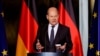 Kanselir Jerman Olaf Scholz menggelar konferensi pers usai pertemuan virtual dengan sesama pemimpin G7, di Berlin, Jerman, 12 Desember 2022. (Foto: REUTERS/Michele Tantussi)