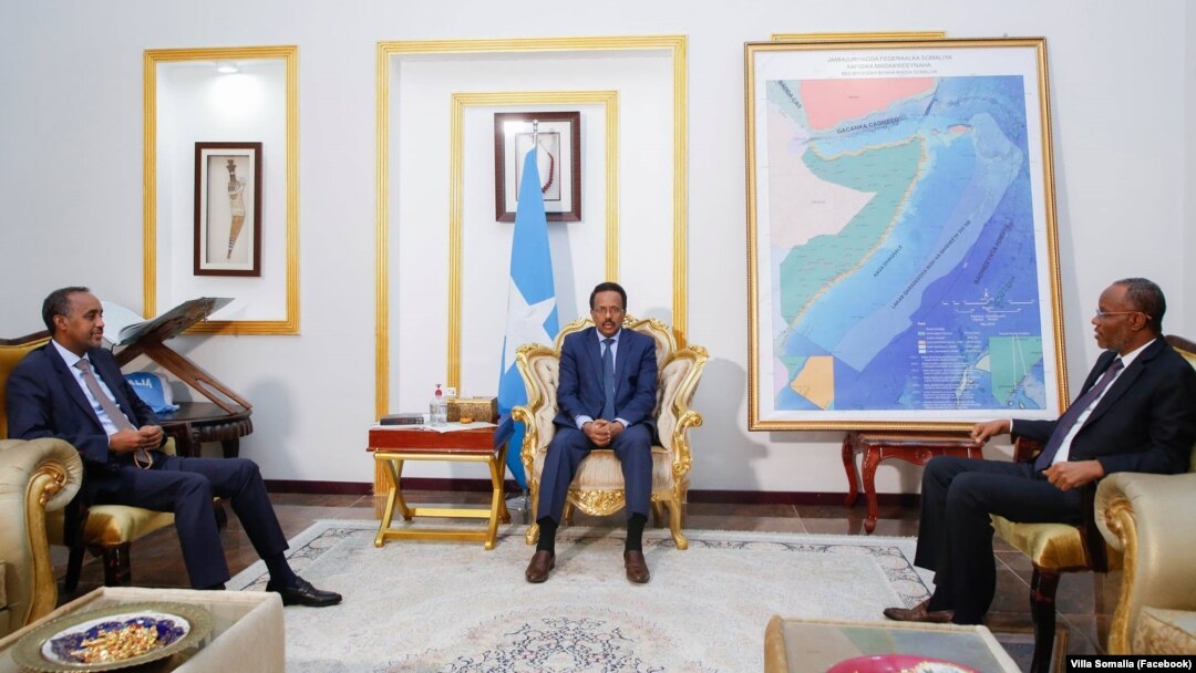 Farmaajo iyo Rooble