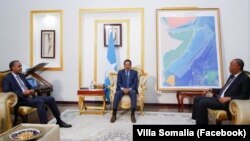 Farmaajo iyo Rooble