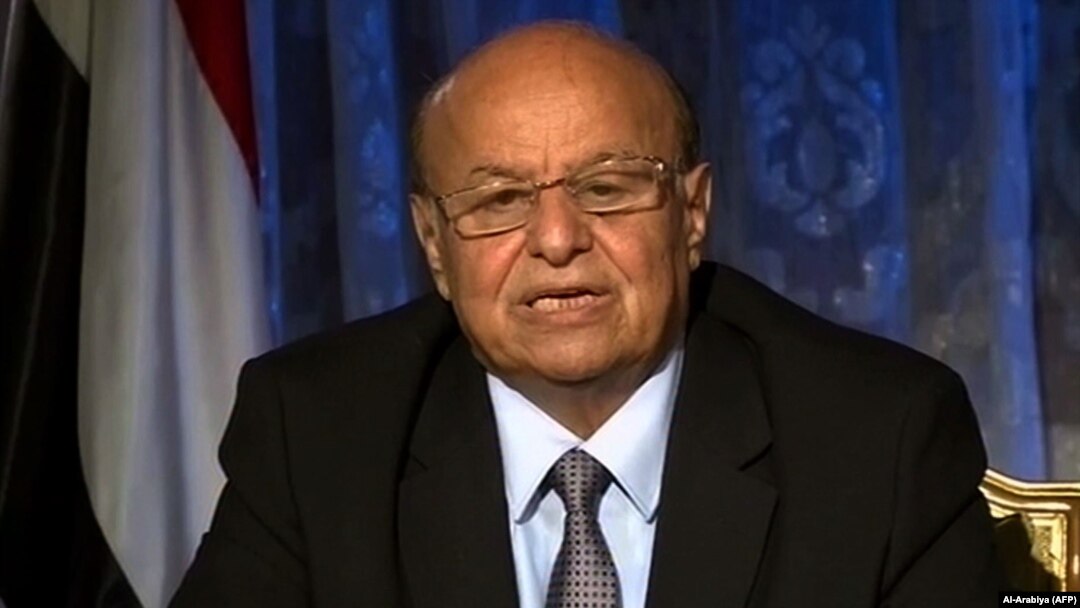 Presiden Yaman yang terasing Abd-Rabbu Mansour Hadi dalam pidato televisi dari ibukota Arab Saudi, Riyadh (21/4). 