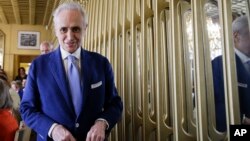 Spanish tenor Jose Carreras attends news conference at Milan's La Scala theater, Italy, July 29, 2015.
