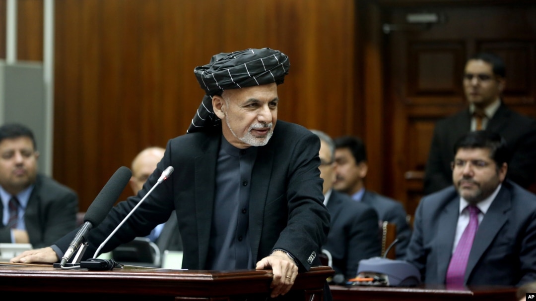 Afg'oniston Prezidenti Ashraf G'ani parlamentda nutq so'zlamoqda, Kobul, 20-yanvar, 2015-yil.