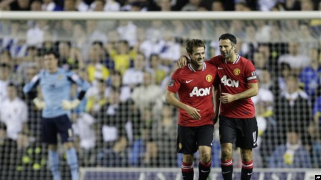 Michael Owen (kiri) semasa masih bergabung dalam klub Manchester United (foto: dok.)