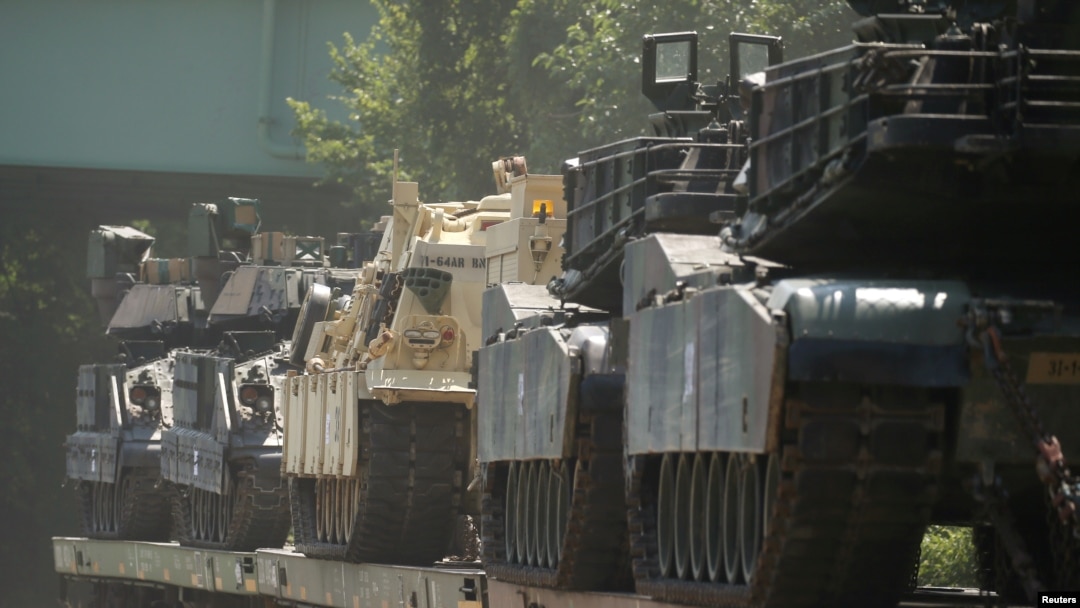 ARHIVA - Tenkovi "Ejbrams M1" američke proizvodnje (Foto: REUTERS/Leah Millis)