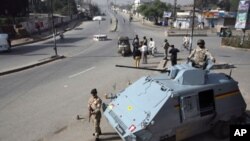 পাকিস্তানের দক্ষিণপশ্চিমে বন্দুকধারীরা দুজন পুলিশকে হত্যা করেছে