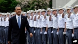 President Barack Obama arrives to deliver the commencement address to graduates of the U.S. Military Academy at West Point, New York, May 28, 2014.