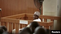 Dr Bukola Saraki kakain majalisar dattawan Najeriya a kotu inda yake fuskantar shari'a