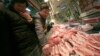 Phát hiện thịt thối trữ đông 40 năm ở Trung Quốc đi qua ngả VN