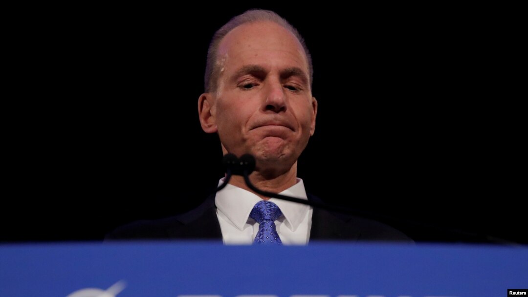 CEO Boeing Dennis Muilenburg mengundurkan diri hari Senin 23/12 (foto: dok). 