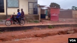 Angola Malanje estrada bairro Canâmbua