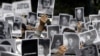 تظاهرات اعتراضی خانواده و دوستان قربانیان بمبگذاری آمیا در آرژانتین - آرشیو