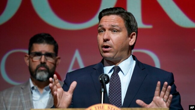 Gubernur Florida Ron DeSantis menentang "mandat vaksin" di tempat kerja oleh Gedung Putih