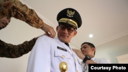 Sandiaga Uno sebelum sesi foto, Kamis, 12 Oktober 2017, di Kebayoran Baru, Jakarta. (Foto courtesy: Tim Komunikasi Anies-Sandi)