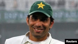 پاکستان کرکٹ ٹیم کے کپتان مصباح الحق ( فائل فوٹو )