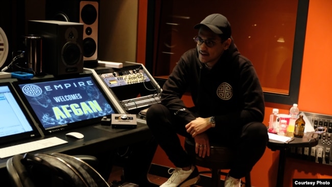 Afgan saat berada di studio EMPIRE, San Francisco, California (dok: EMPIRE/Trinity Optima Production)