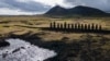 Encuentran moai en lago seco de la isla chilena de Rapa Nui