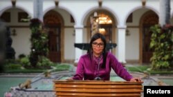 La ministra Rodríguez acusó a los países de la OEA de ser "mercenarios de la política para coartar el derecho al futuro del pueblo de Venezuela".