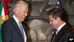 El vicepresidente Joe Biden conversó con Enrique Peña Nieto sobre Cuba.