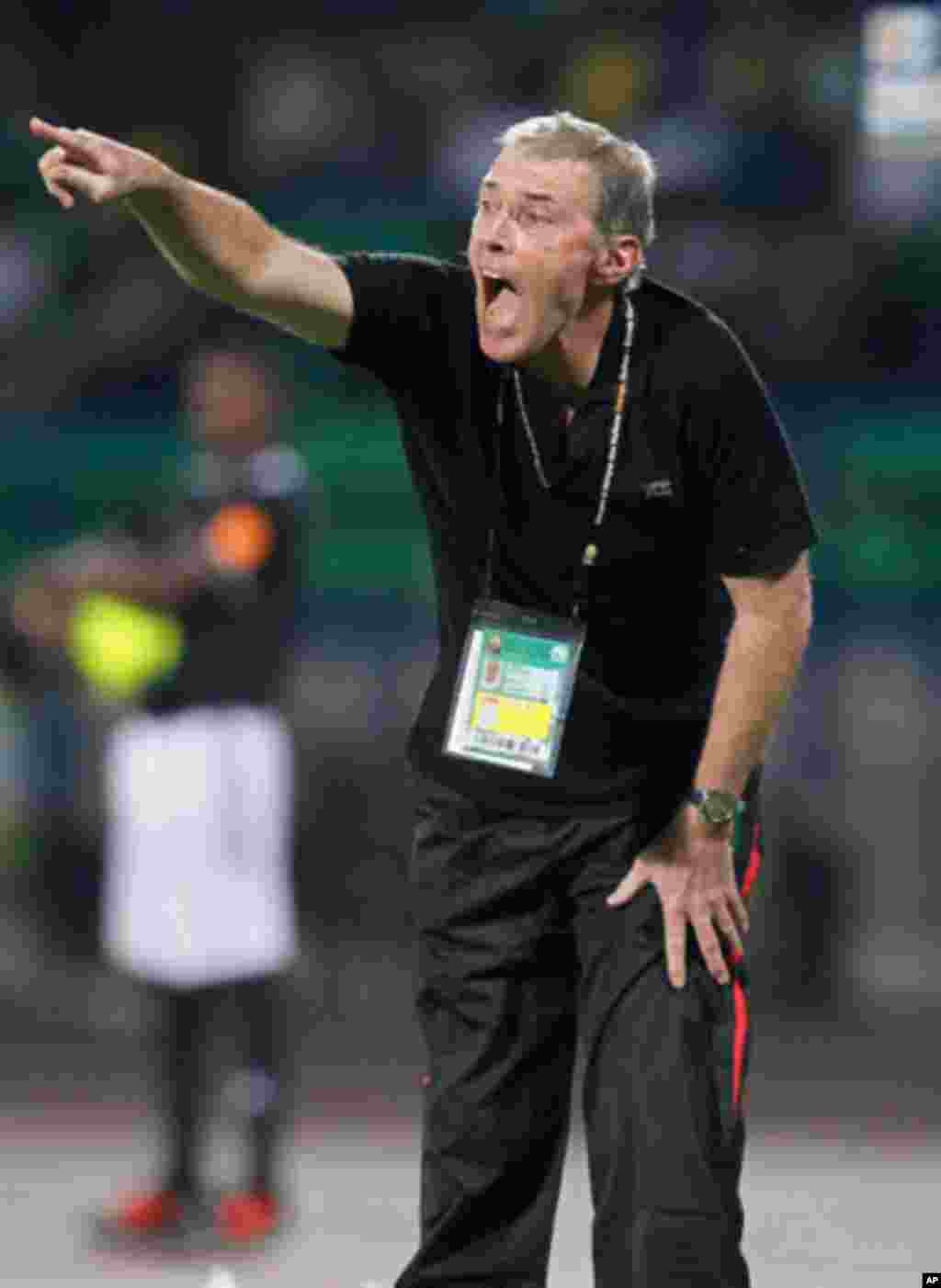 Guinea's head coach Michel Dussuyer reacts during their African Nations Cup Group D soccer match against Mali at Franceville Stadium