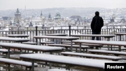 Kota Praha, Republik Ceko saat dilanda salju (foto: ilustrasi).