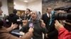 Mumahmmed Ebu Kadir'in annesi Süha Ebu Kadir, mahkeme çıkışında gazetecilere konuşurken
