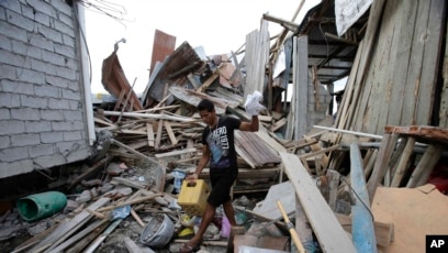 Three Pulled Alive Out of Ecuador Quake Debris