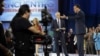 Romney promete reforma migratoria a los hispanos