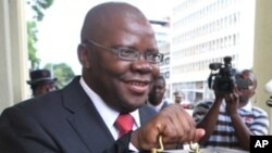 Ministan Kudin Zimbabwe Tendai Biti
