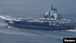 중국 해군 소속 항공모함 랴오닝함이 연안에서 기동하고 있다. (자료사진)