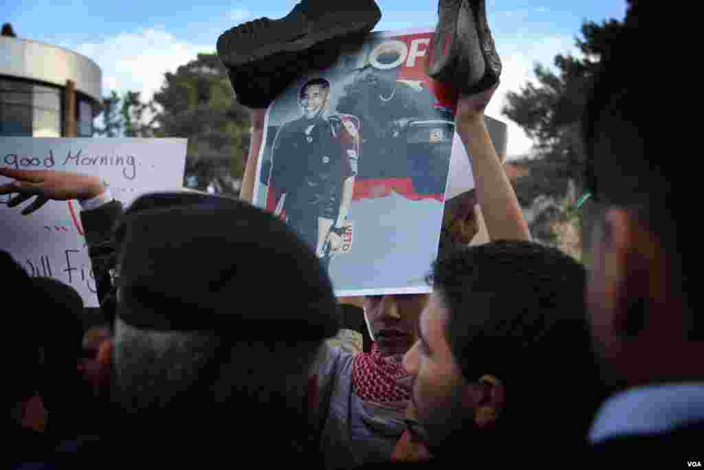 Wapalestina walalamika dhidi ya ziara ya rais Obama huko Ramallah March 19.