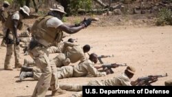 Des soldats des forces spéciales sénégalaises lors des manouvres dénommées Flintlock près de Po, au Burkina Faso, le 23 février 2019. (Archives)
