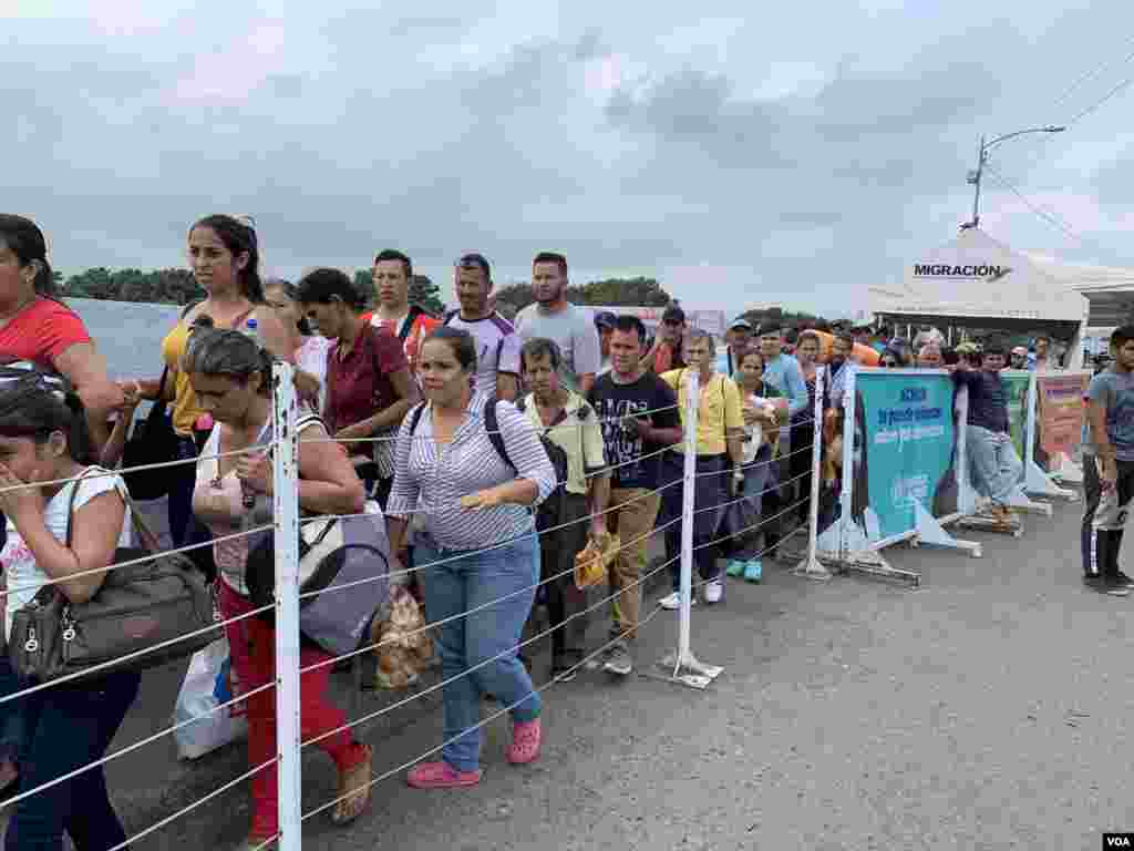 Según el grupo de trabajo de la OEA para la crisis de migrantes y refugiados venezolanos,&nbsp;en Colombia ya hay 1.600.000 venezolanos, lo que lo convierte en el país con más migrantes venezolanos en la región. Foto: Cristiana Caicedo Smith - VOA.