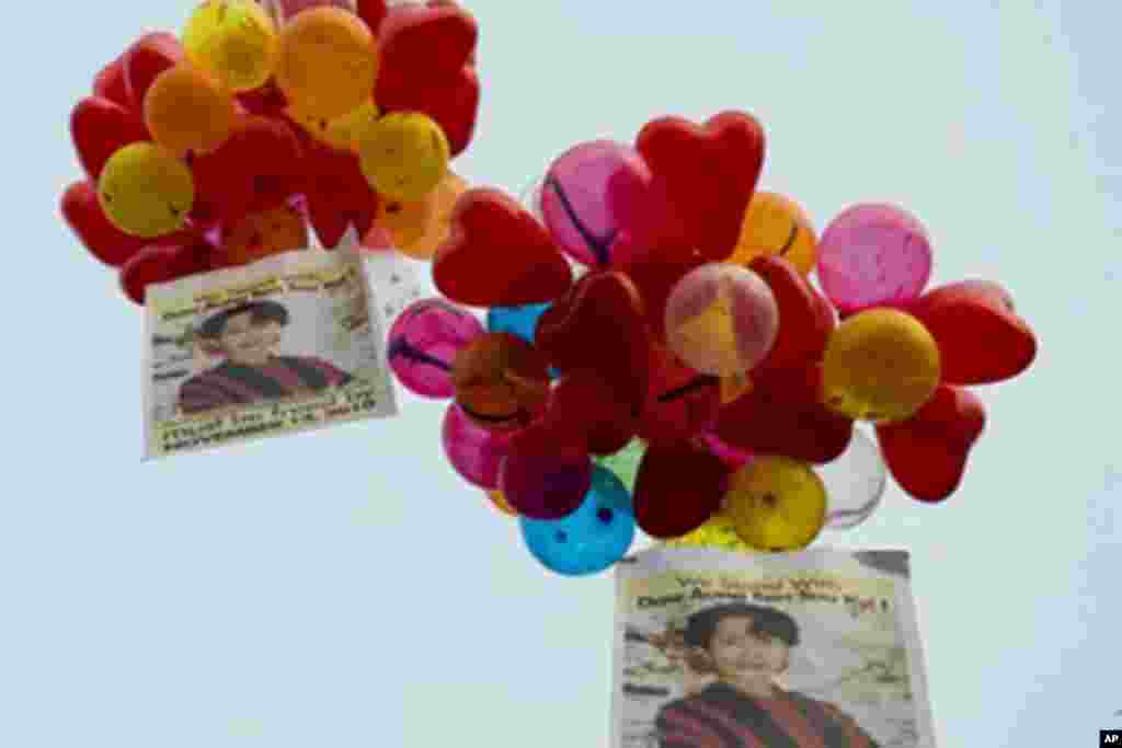 昂山素季得自由 缅甸内外祝贺声