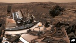 Xe tự hành Curiosity trên Sao Hỏa, ảnh do NASA công bố ngày 9/8/2018.