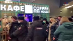 Մոսկվայի օդանավակայանում ոստիկանությունը բերման է ենթարկում ընդդիմադիր գործիչ Լյուբով Սոբոլին